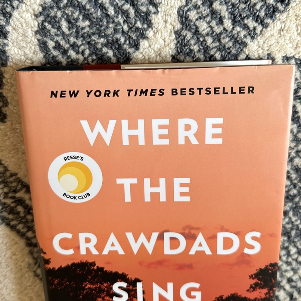 📕 Where The Crawdads Sing by Delia Owens hardcover book fiction book club - Picture 6 of 9